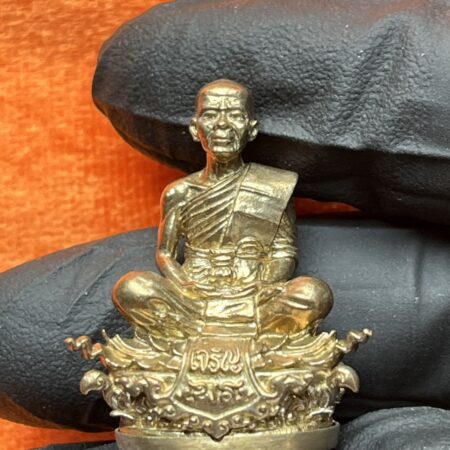 พระกริ่งพุทธศิลป์ (รุ่นแรก) รุ่นเจริญพร19 ปี 2557